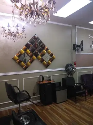 Decarla's Beauty Supply & Salon