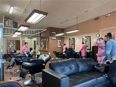 Aaina Beauty Salon