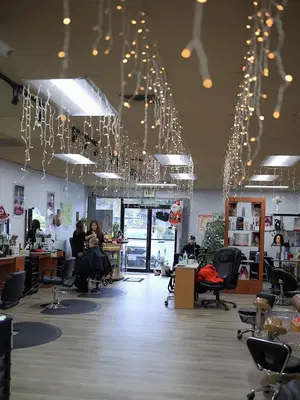 Luck Hair Salon