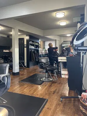 88 Kirkland Salon