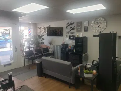 Salon Solo