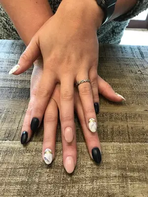 Mai Salon
