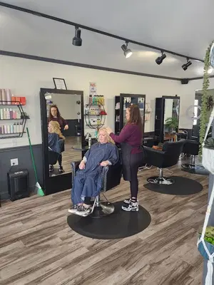 Studio 7 Salon