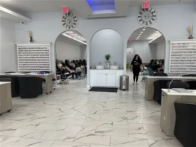 Elon Nails & Spa Parkersburg right by Planet Fitness